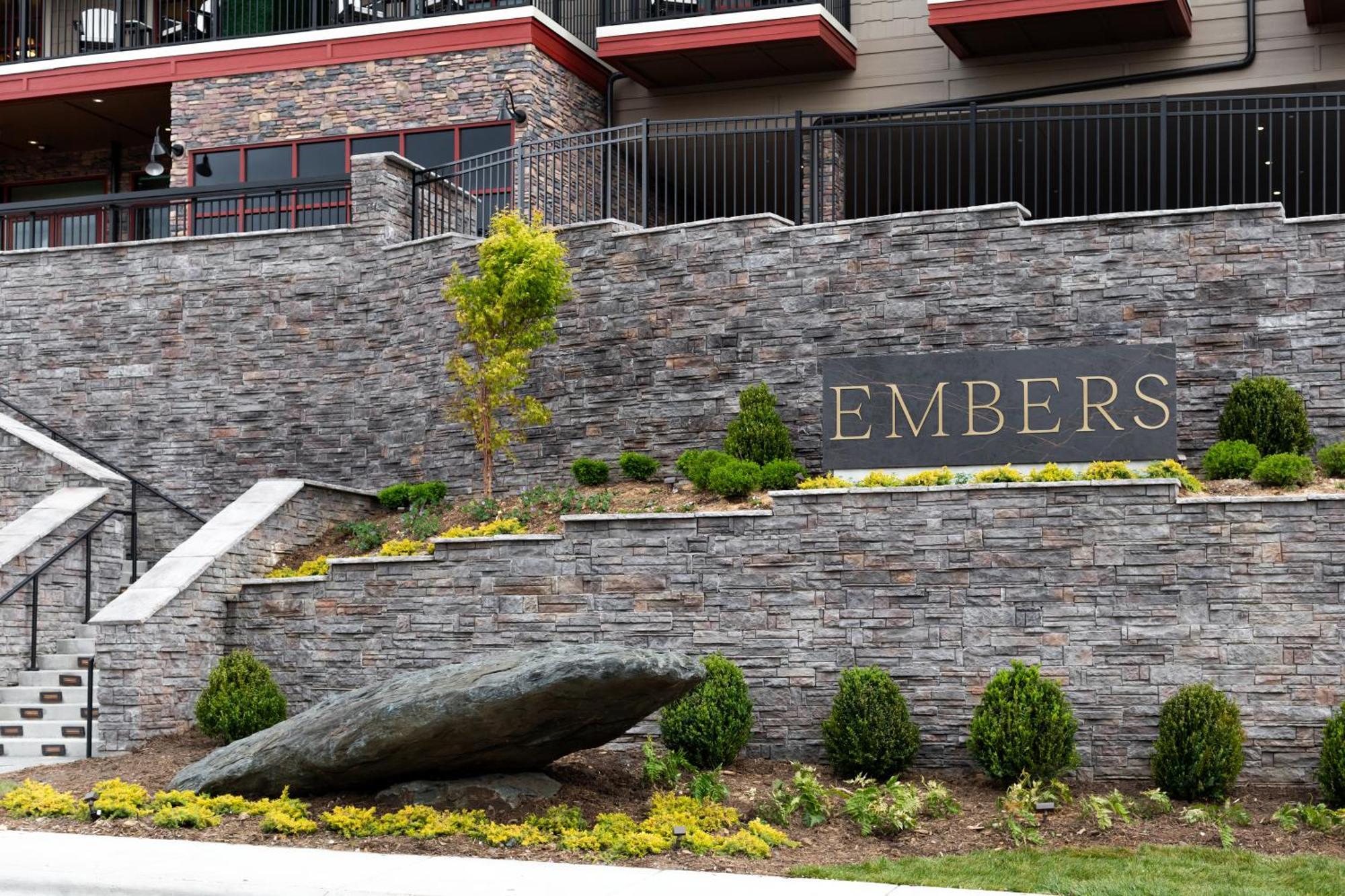 The Embers Hotel Блоуинг-Рок Экстерьер фото